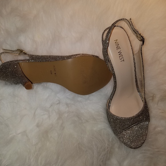 Shoes - Picture 2 of 3